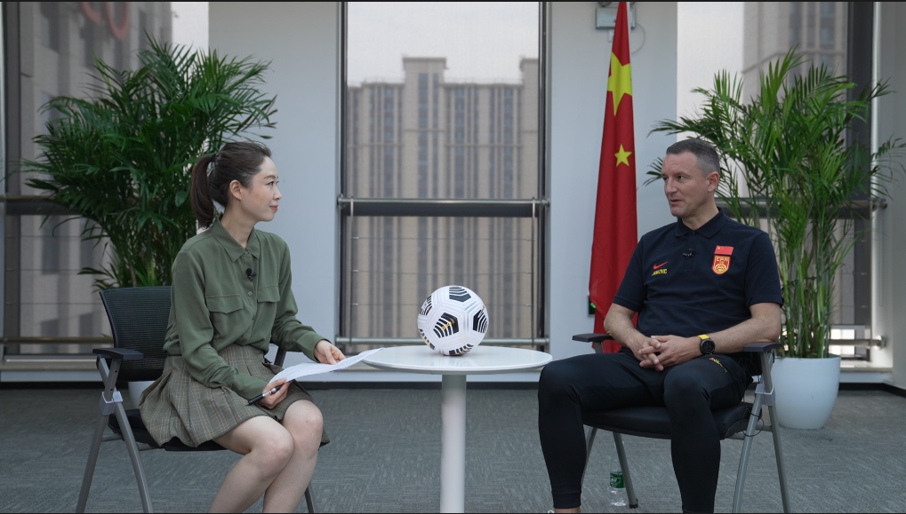 国足教练扬科维奇演讲原视频,扬科维奇谈执教国足目标