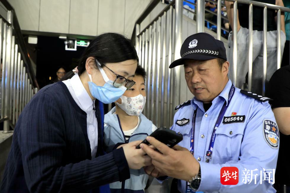 老警察站最后一班岗,老民警的最后一班岗