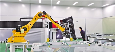 一块显示屏是怎么产生的,中国自主研发液晶屏