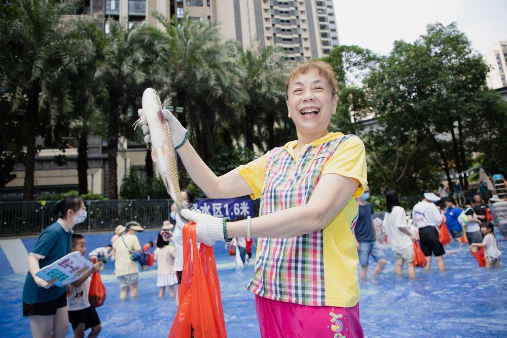 夏日玩水摸鱼活动,夏日狂欢玩水捉鱼