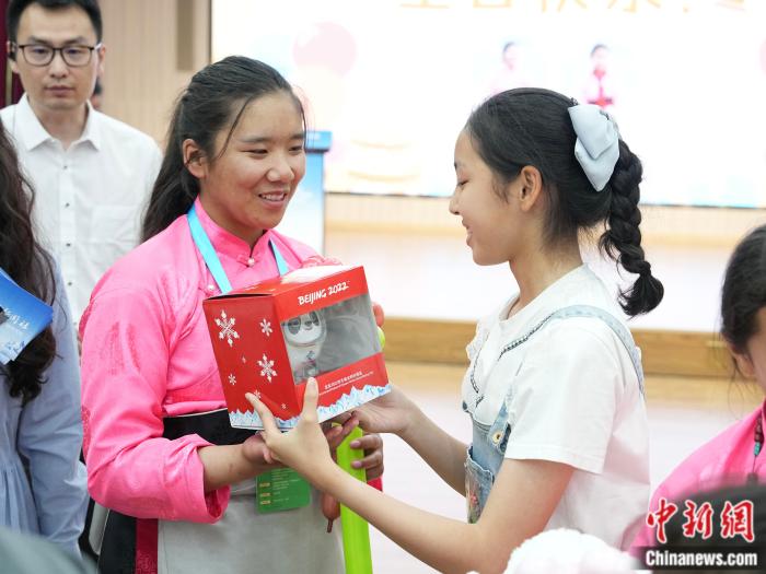 玉树小孩子视频,玉树小朋友