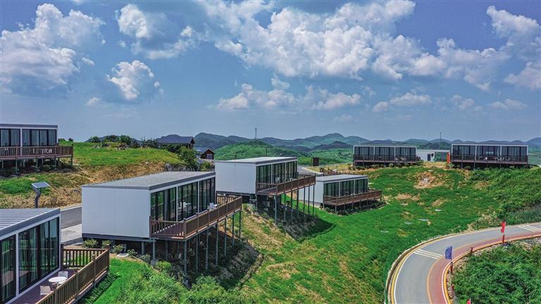 八面山风景区收入多少,湖南龙山八面山夏天凉爽吗