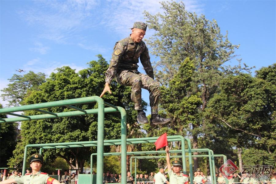 超燃视频高燃阅兵,超燃视频震撼全场军人