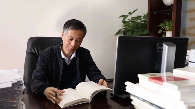 刘亚忠：新媒体新技术以燎原之势，倒逼出版社做出调整和改变