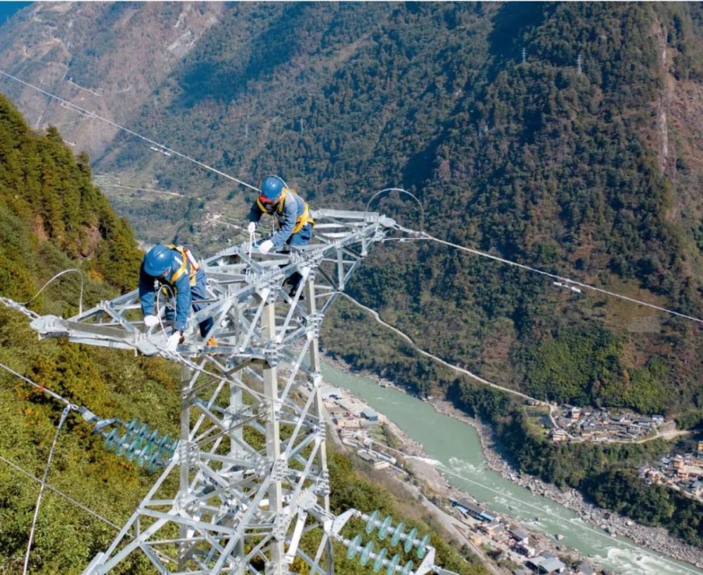 《瞭望·治国理政纪事》,治国理政纪实