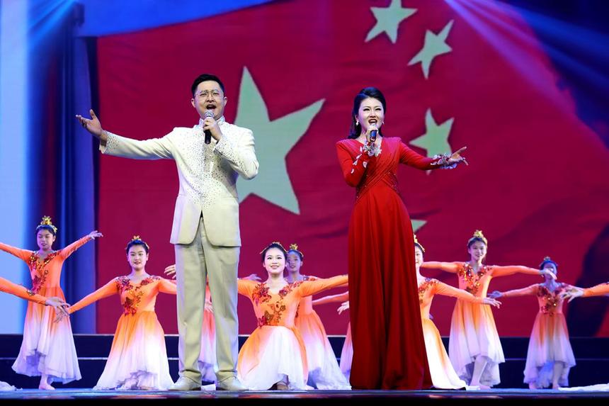 携手同心发展共谱友谊赞歌黑龙江省首届中俄地方文化艺术季黑龙江艺术职业学院专场演出精彩谢幕