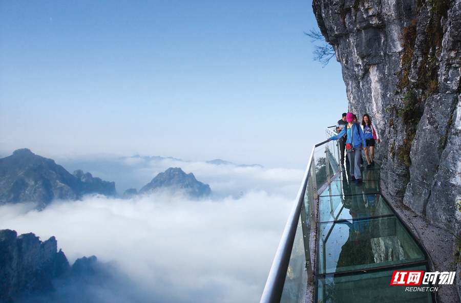 中秋节去张家界怎么去,中秋来天门山怎么玩