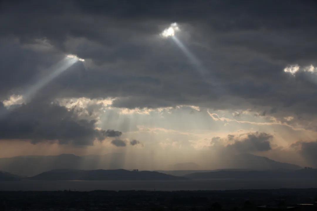 有一种美叫做大理苍山,有一种美叫天上的云