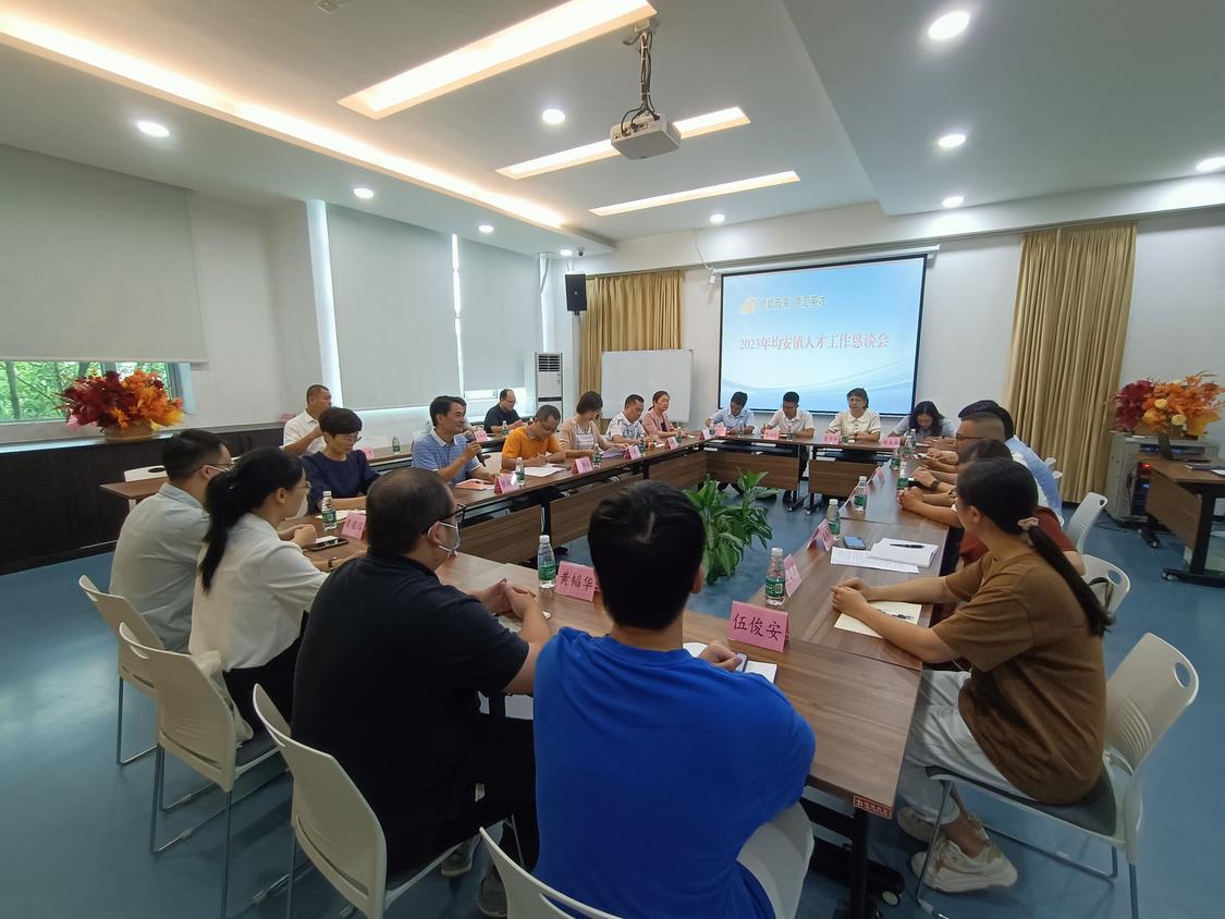 均安牛仔开发,顺德均安流水牛仔厂招工