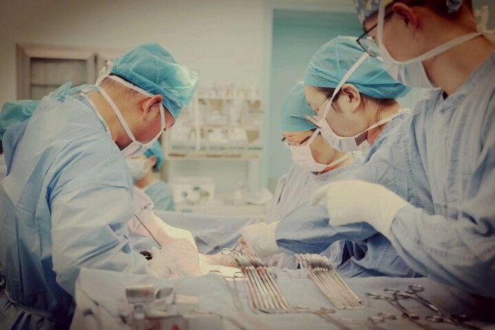 多学科齐心协力市一院妇科挑战晚期高难度卵巢癌