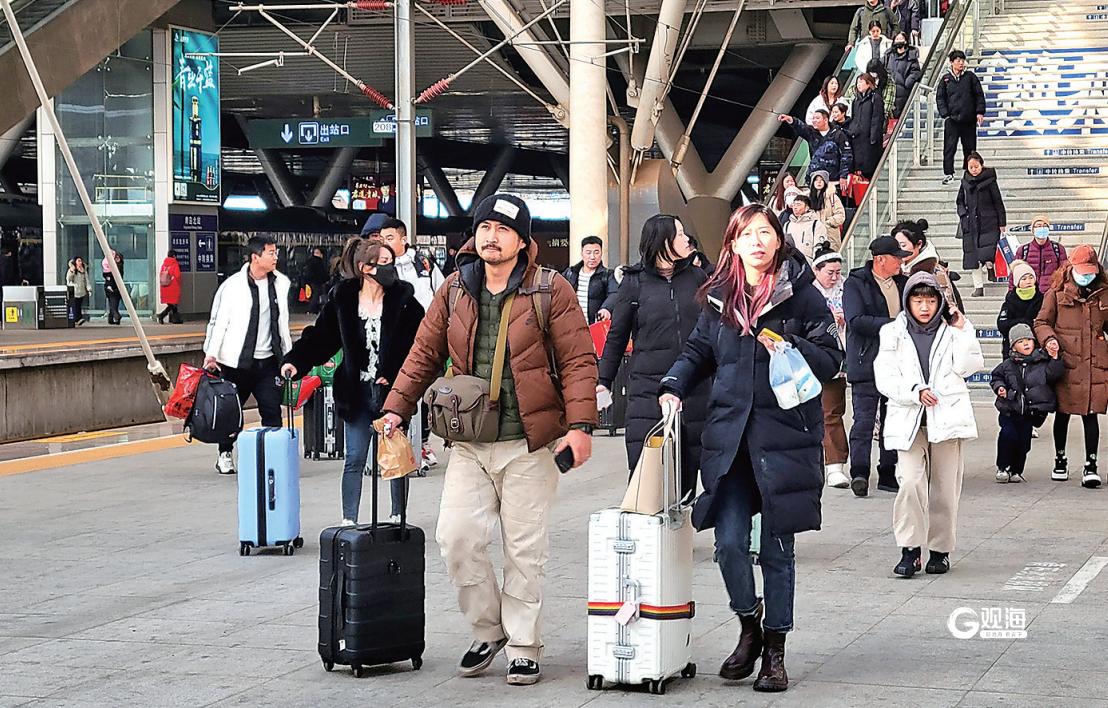 南来北往春运,春运行李变少了旅客回乡路更轻松