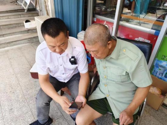 撑起平安伞,撑起平安伞筑牢防护墙