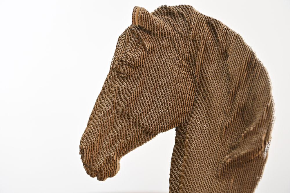 纸上有乾坤，看有人用瓦楞纸创造出迷你“山西”